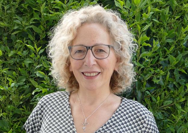 Maria Rosa Feustel